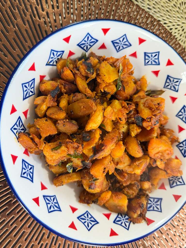 Koorka Upperi | Chinese Potato Fry | Koorka Ularthiyathu