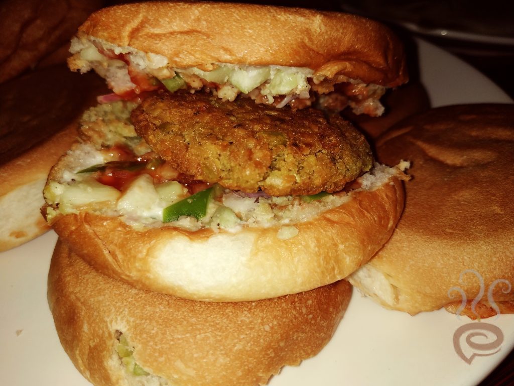 Falafel Burger