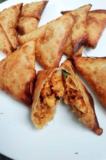 Chicken Paneer Samosa