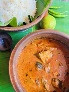 Kumarakam Meen Curry | Varutharacha Meen Curry