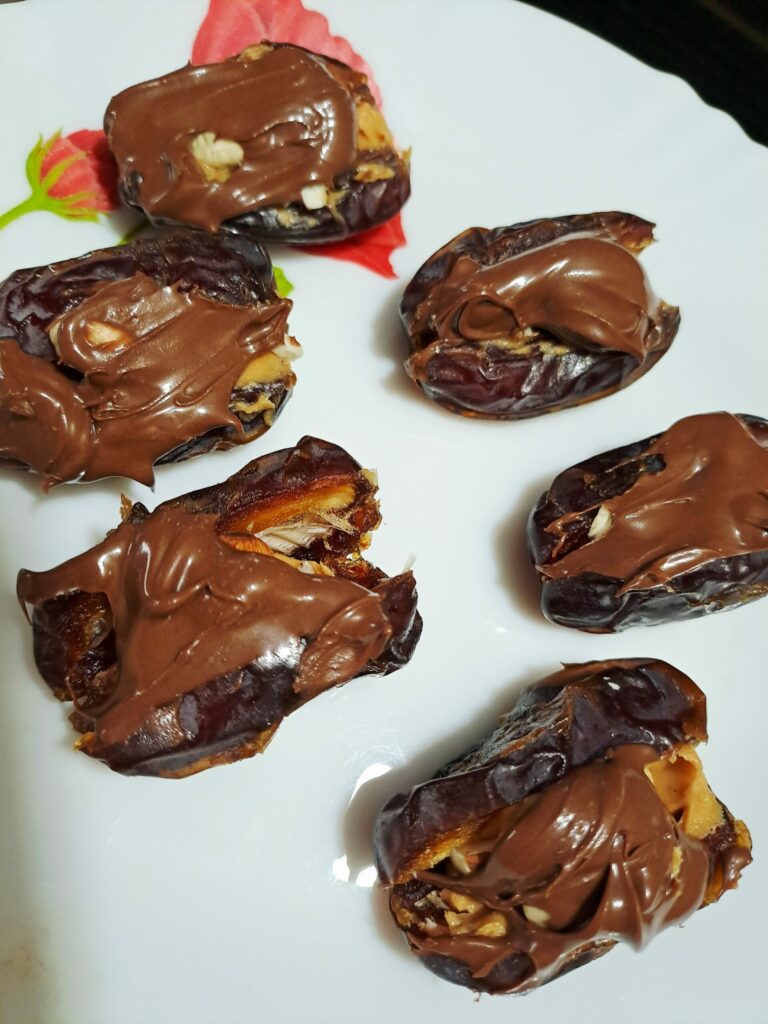 Peanut Butter Stuffed Dates | Stuffed Dates