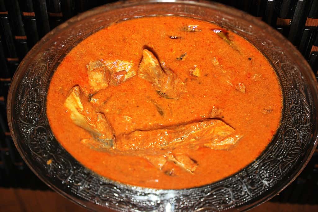 Varutharacha Meen Curry (Fish Curry)