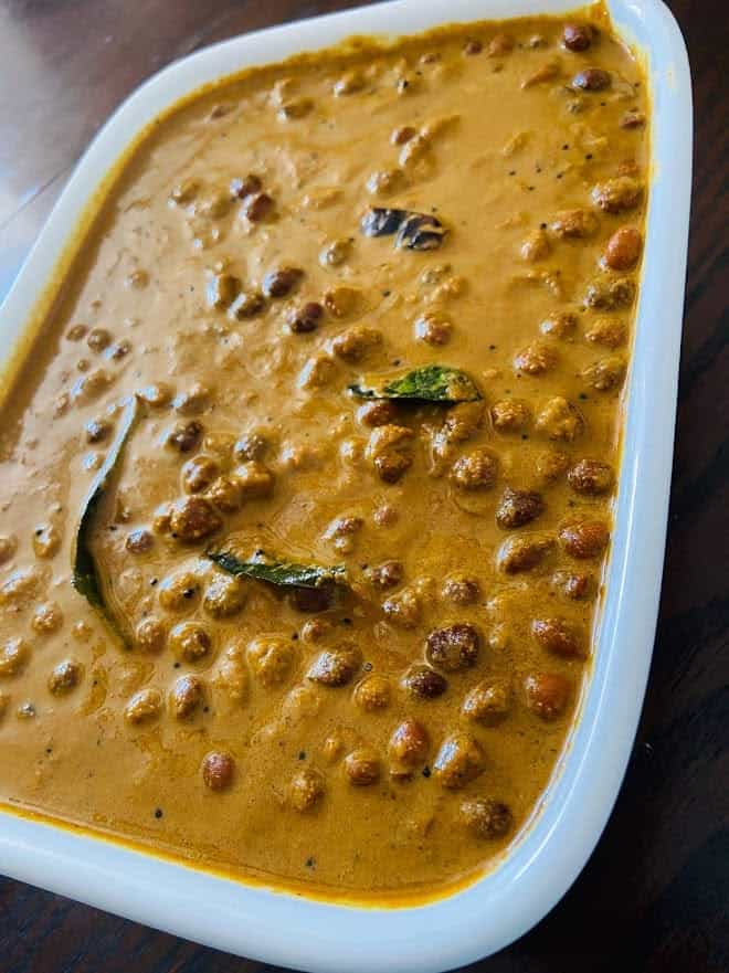 Chana Masala With Coconut Milk | Kadala Thengapal Curry