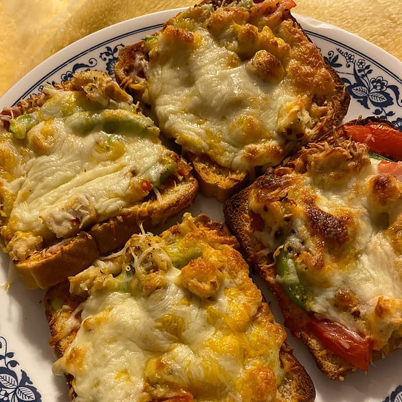 Bread Pizza