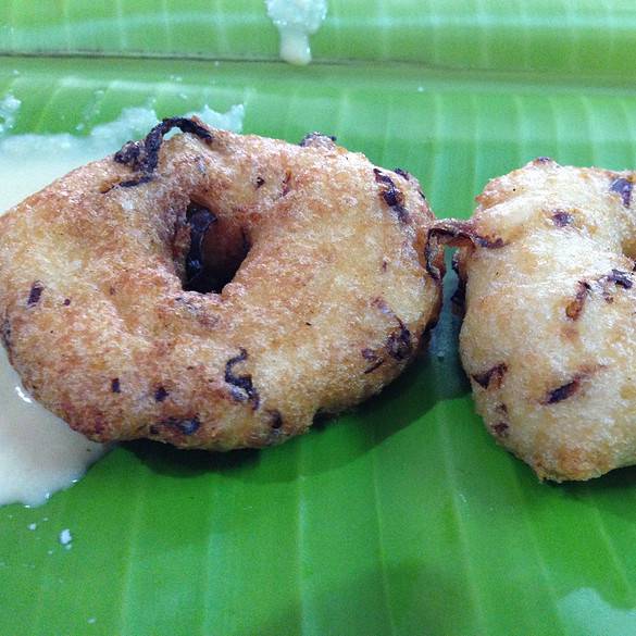 Nadan Special Uzhunnu Vada