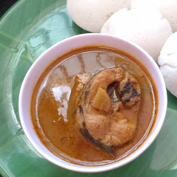 Man Satti Chettinad Viral Kuzhambhu