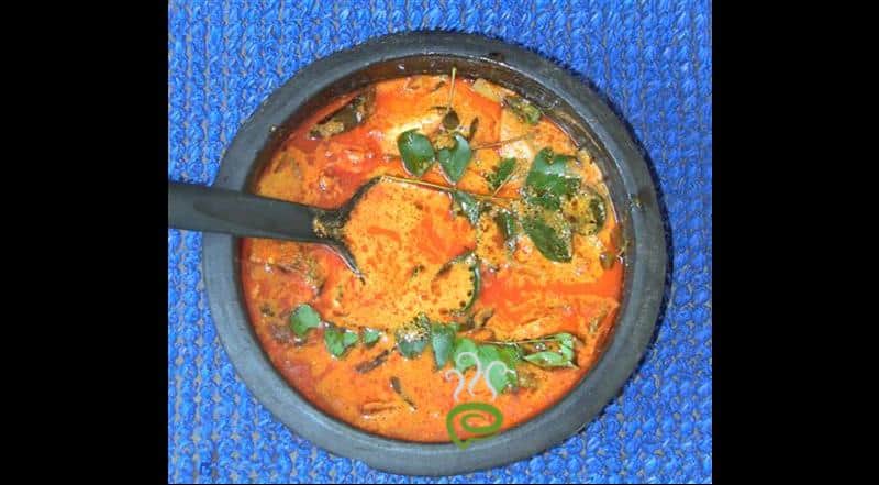 Thenga Aracha Meen Curry | Fish Curry In Ground Coconut