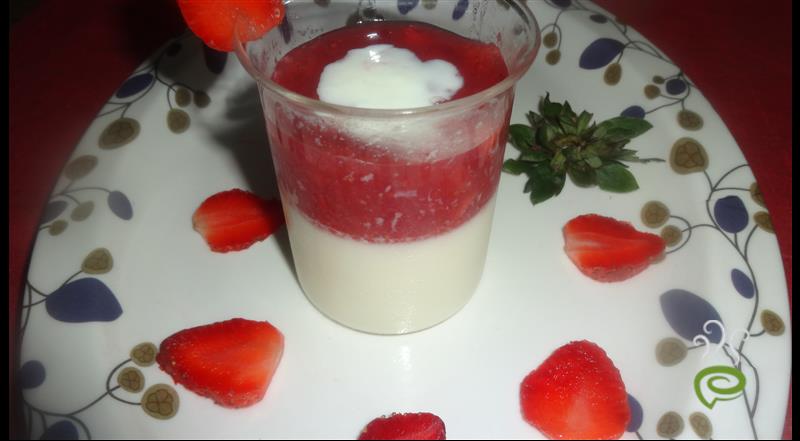 Strawberry Panna Cotta