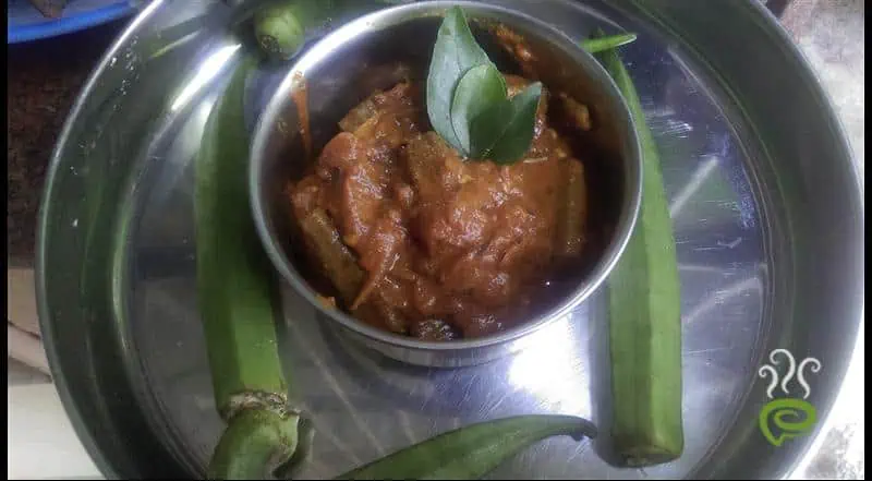 Vendakka Mulakittadhu(ladies Finger Chilli Gravy)