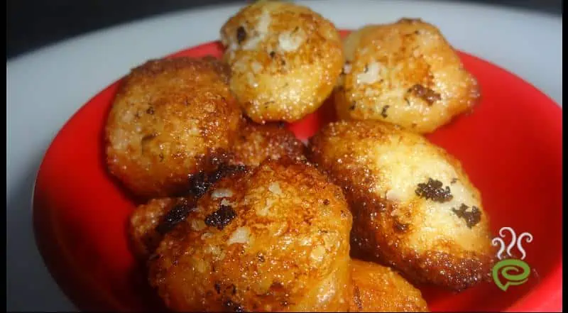 Rava Vada