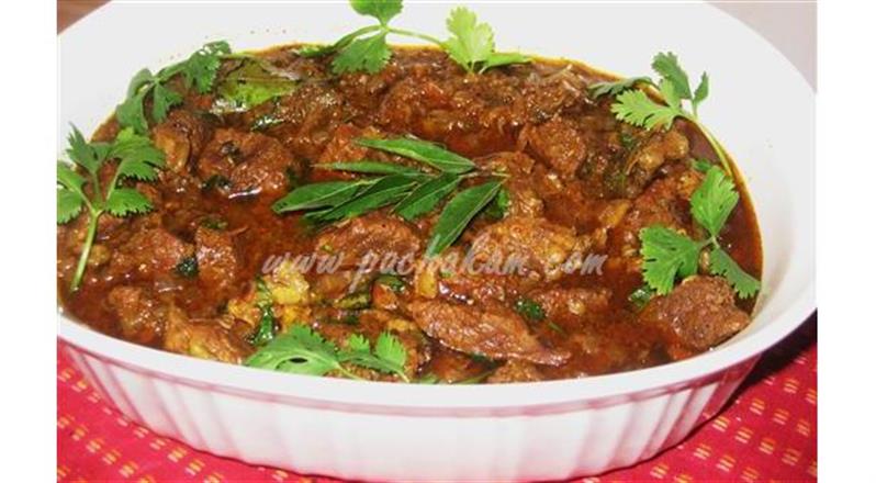 Beef Varutharacha Curry