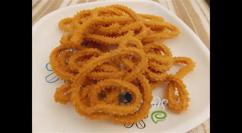 Besan Murukku