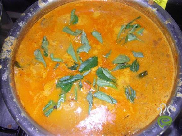 Brinjal Potato Varutharacha Curry