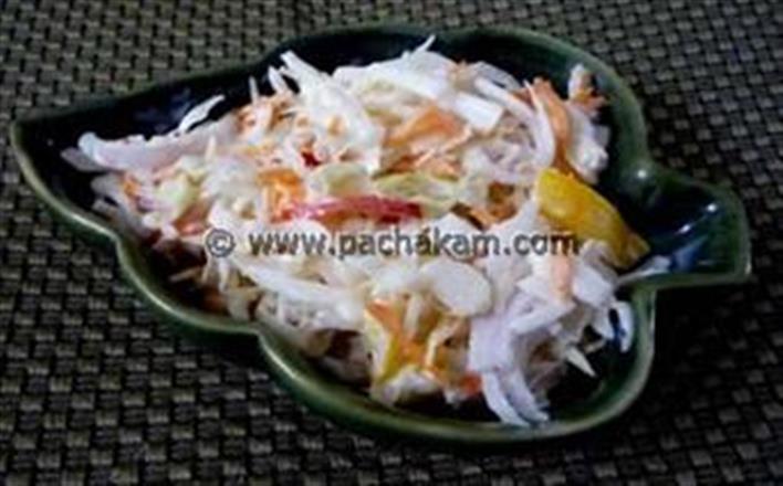 Cabbage, Carrot And Bell Pepper Coleslaw