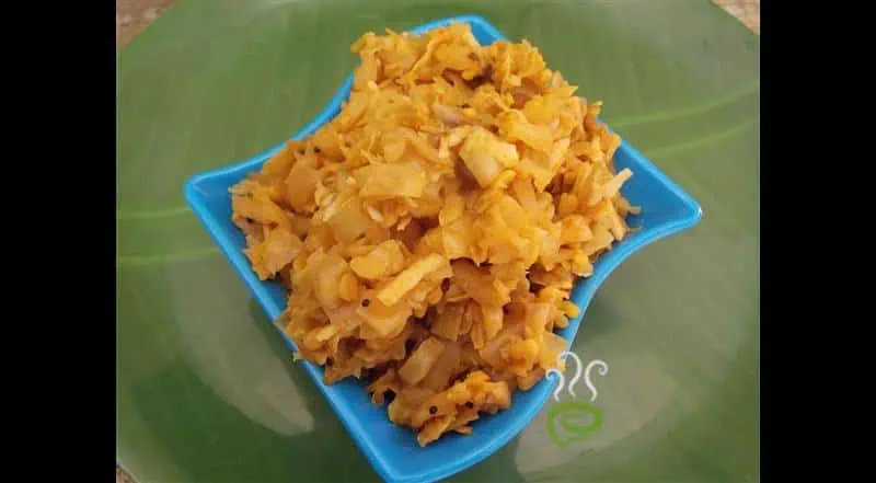 Cabbage Moong Dal Poriyal/ Muttaikose Pasi Pasruppu Poriyal