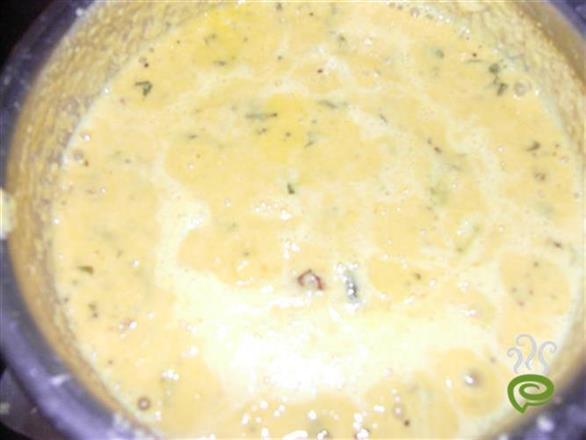 Cheera Cherupayar Parippu Curry