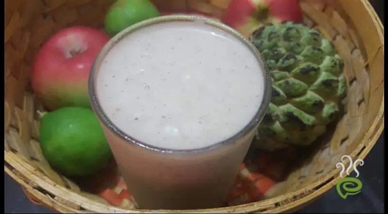 Custard Apple Milkshake With Dates