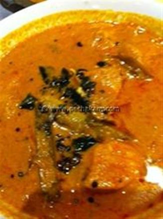 Fish Curry With Drumsticks