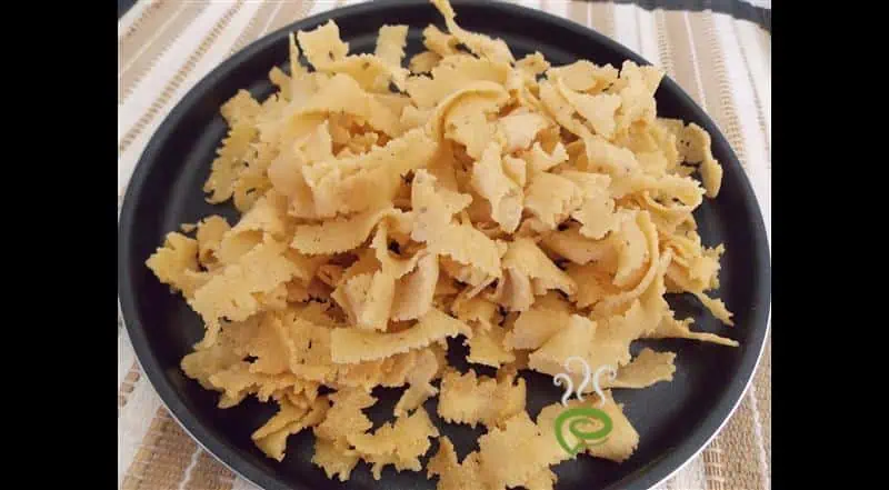 Garlic Ribbon Pakoda