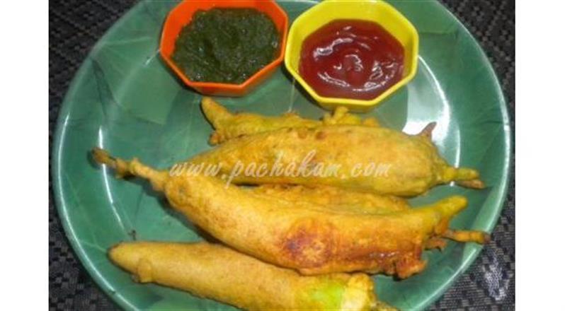 Green Chilli Bajji | pacha mulaku bajji |Banana Fritters Bajji