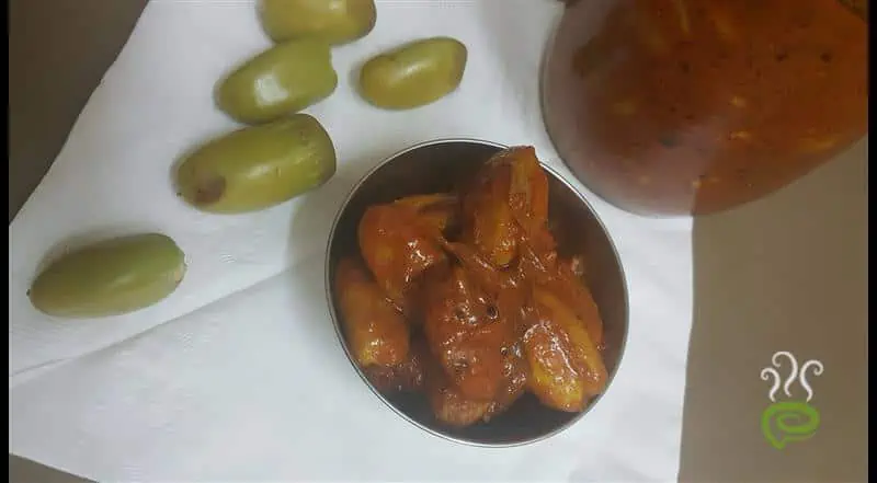 Green Dates Pickles