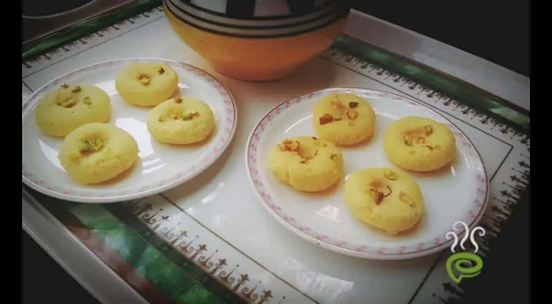 Homemade Milk Powder Peda