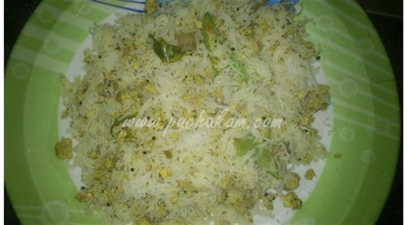 Idiyappam Egg Upma (Step By Step Photos)