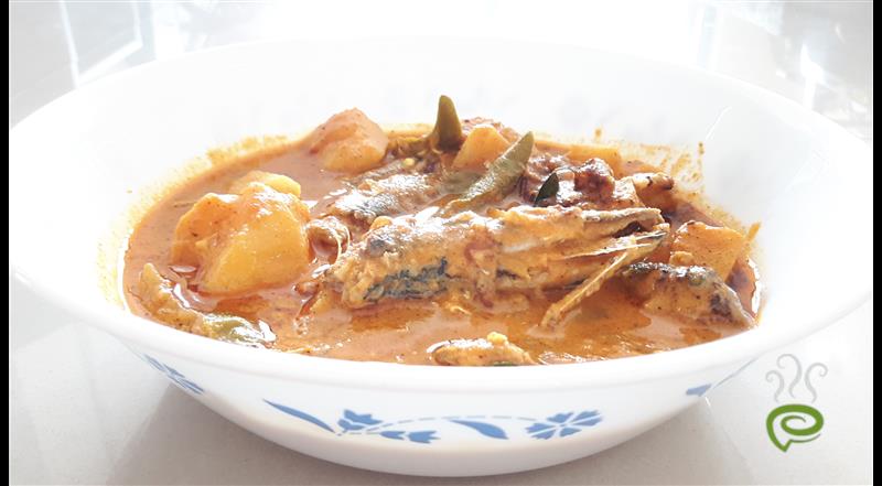 Mathi  ( Sardines )Curry With Chembu  ( Colocasia)