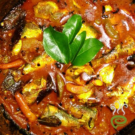 Mathi Vattichadhu/Sardine Fish Curry