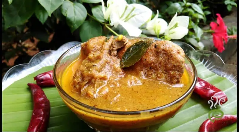 Naadan Kozhi Varutharachathu | Chicken Varutharachathu