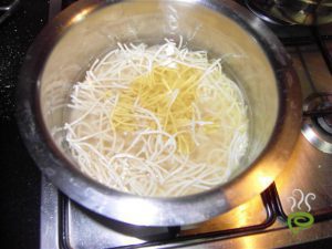 Easy Veg Noodles – pachakam.com