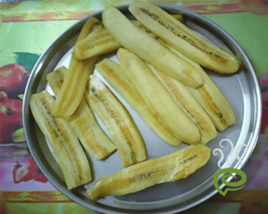 Ripe Banana Fritters / Pazhampori – pachakam.com