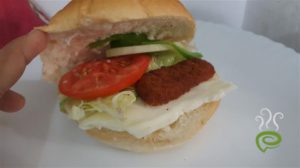 Cheesy Nugget Burger – pachakam.com