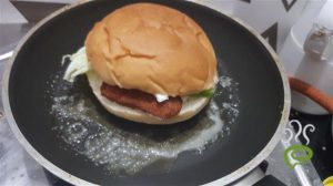 Cheesy Nugget Burger – pachakam.com