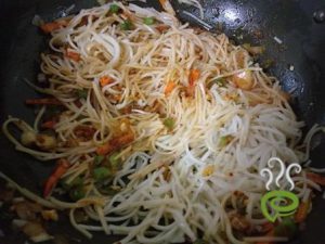 Peri Peri Sauce Veg Noodles – pachakam.com