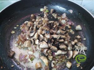 Mushroom Pepper Fry – pachakam.com