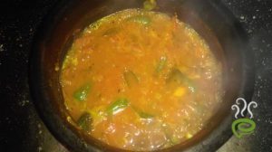 Ayala Mulakittathu | Mackerel Red Fish Curry With Raw Mango – pachakam.com
