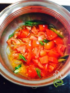Prawns Tomato Curry – pachakam.com