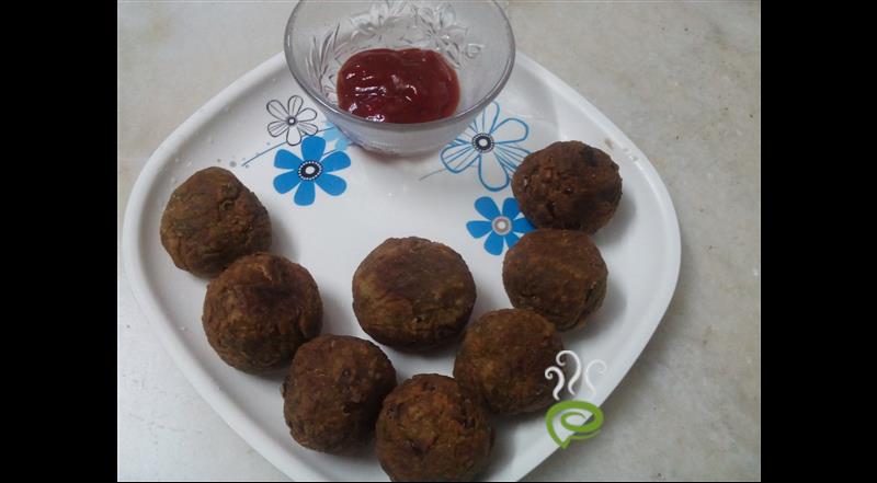 Palak Paneer Steamed Rice Kofta