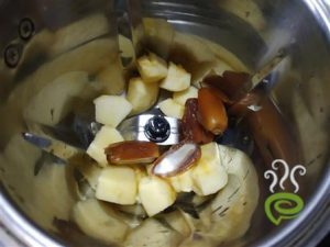 Oats Smoothie Recipe-How To Make Oats Smoothie With Fruits – pachakam.com