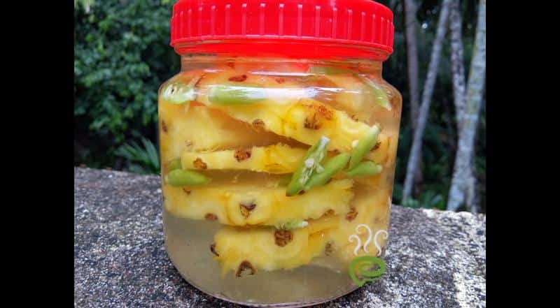 Spicy Pickled Pineapple