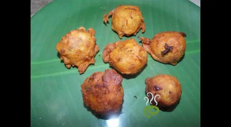 Spicy Aloo Bonda