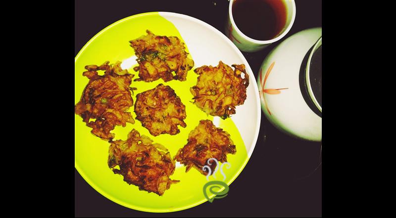 Spicy Bread Onion Pakoda