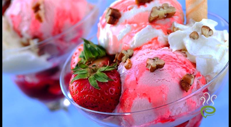 Strawberry Yoghurt Ice-Cream