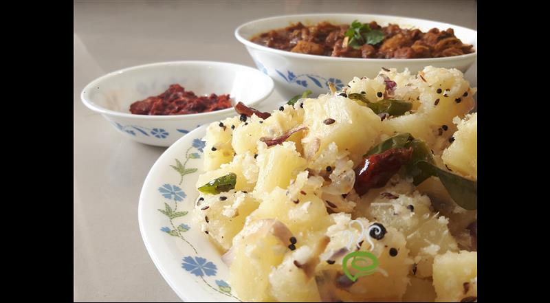 Kappa Ularthiyathu with Grated Coconut