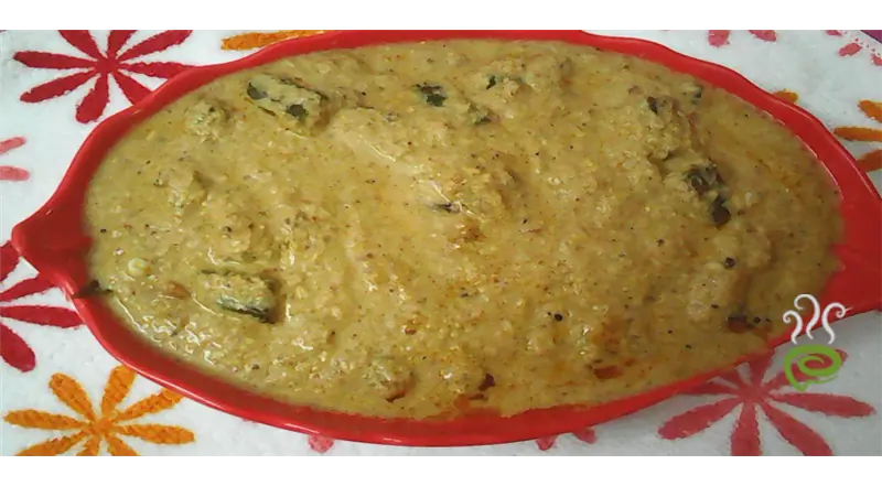 Thenga Aracha Vendakkaya Curry