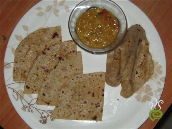 Urad Dal Stuffed Chapathi