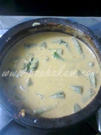 Vendakka Curry