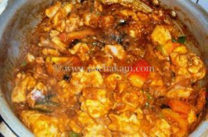 Bachelor Chicken Curry – pachakam.com