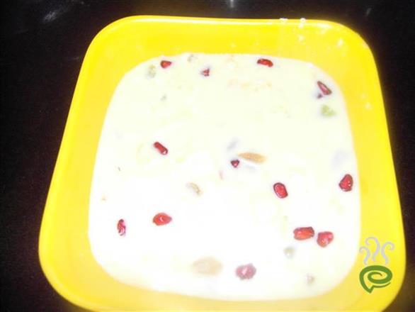 Special Fruit Salad With Custard